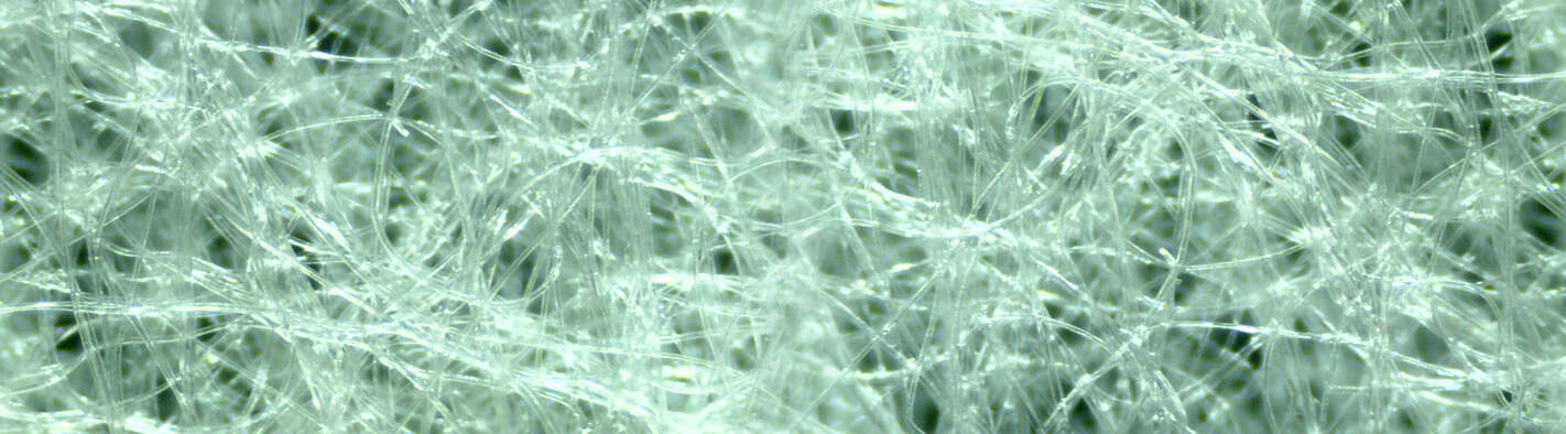 Nonwoven magnified